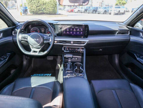 2022 Kia K5