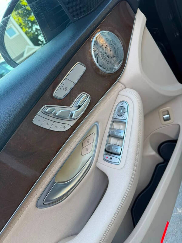 2015 Mercedes-Benz C-Class C 300 4MATIC