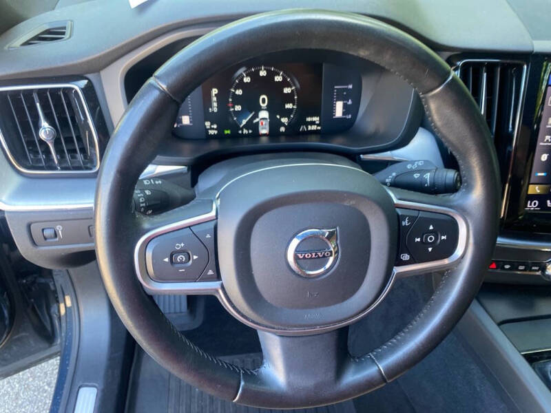 2019 Volvo XC60 T6 Momentum
