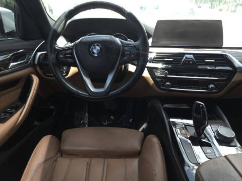 2019 BMW 5 Series 530i