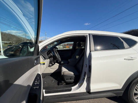 2016 Hyundai Tucson SE