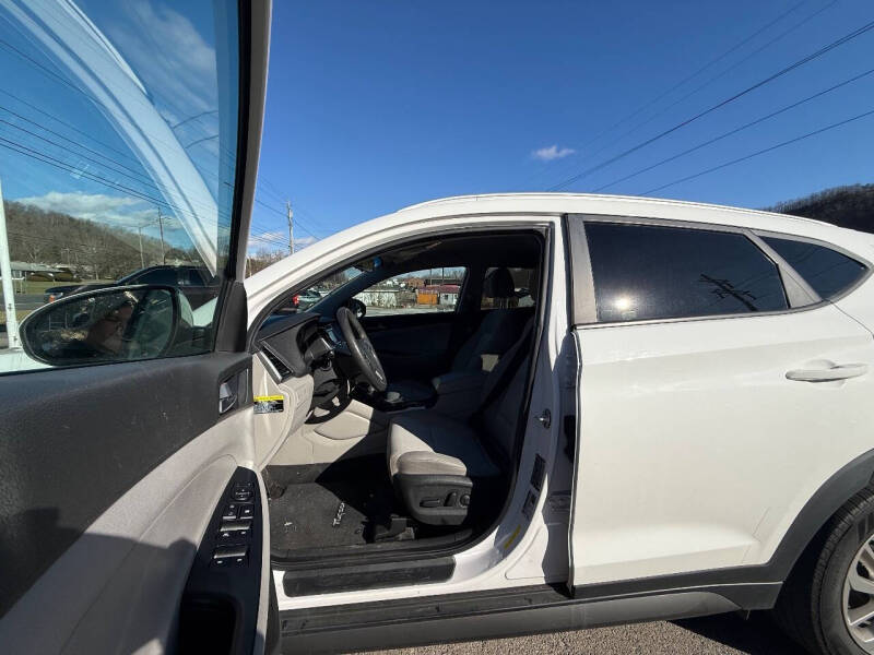 2016 Hyundai Tucson SE