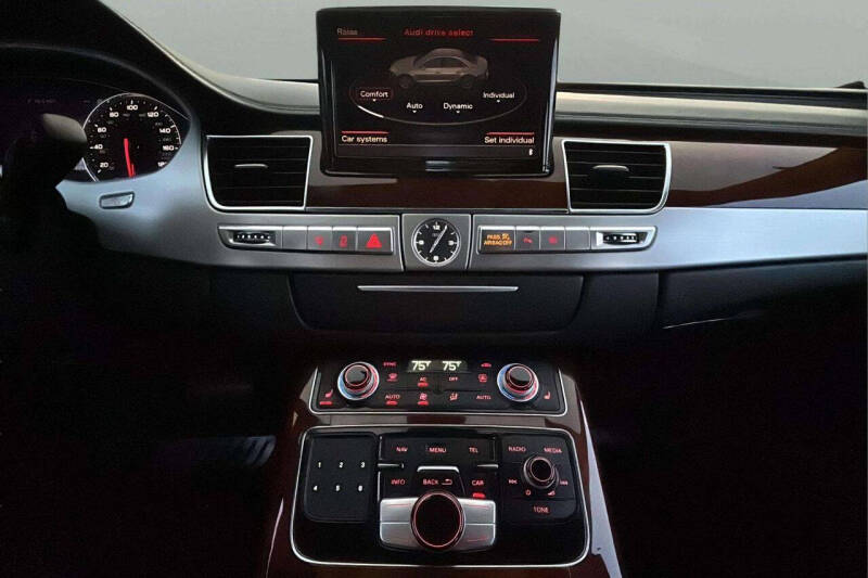 2011 Audi A8 quattro