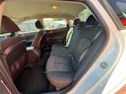 2017 Kia Optima LX