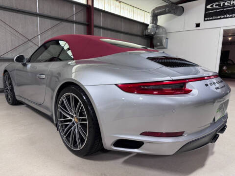 2018 Porsche 911 Carrera 4