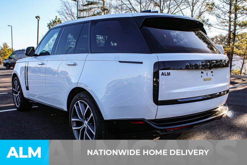 2024 Land Rover Range Rover P530 SE