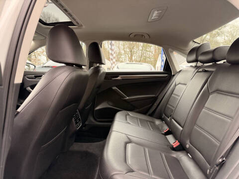 2017 Volkswagen Passat 1.8T SE