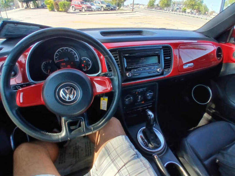 2013 Volkswagen Beetle Convertible 2.5L PZEV