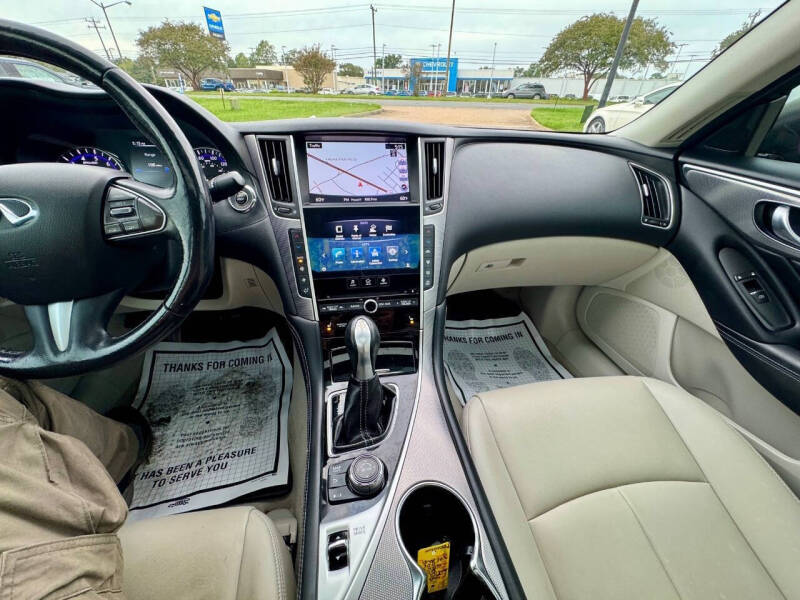 2015 Infiniti Q50 Premium