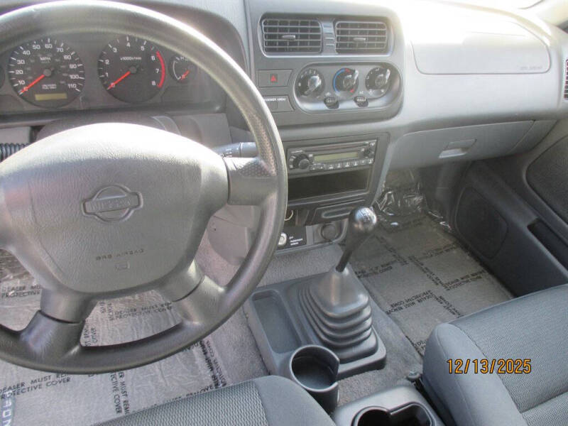 2001 Nissan Frontier XE