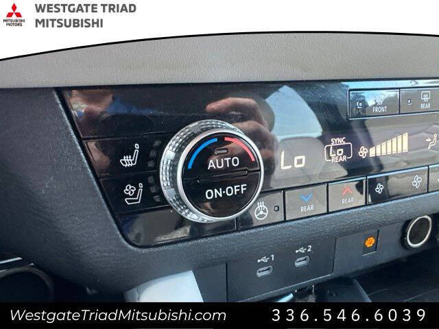 2025 Mitsubishi Outlander SEL