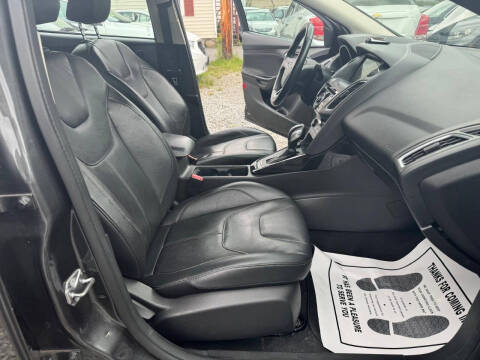 2017 Ford Focus Titanium