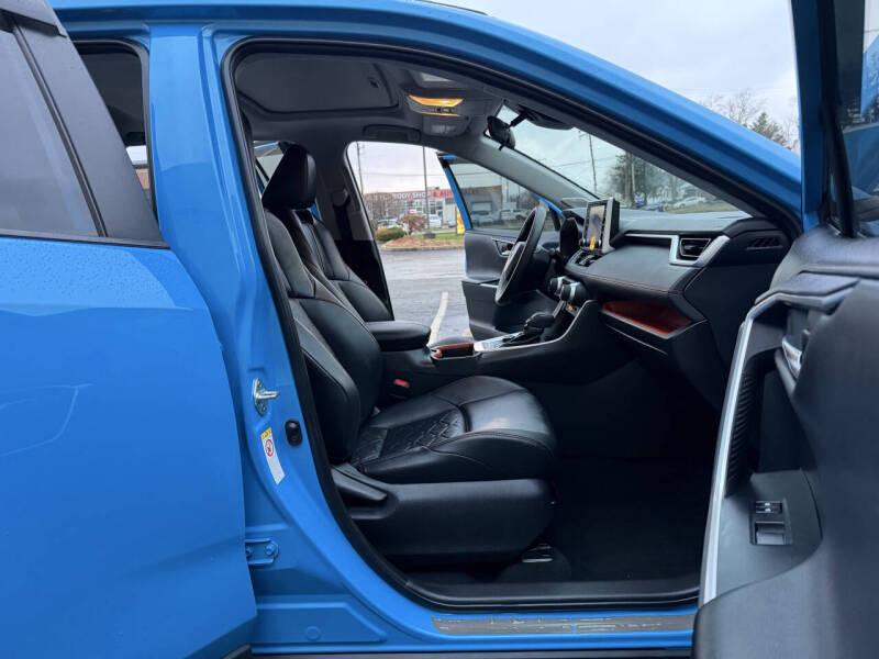 2019 Toyota RAV4 Adventure