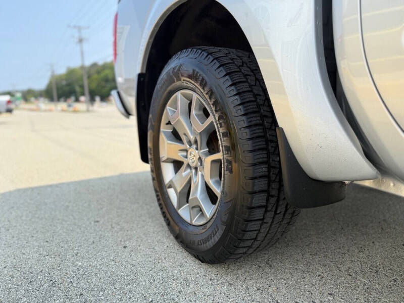 2021 Nissan Frontier SV