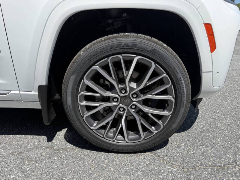 2026 Jeep Grand Cherokee L Summit