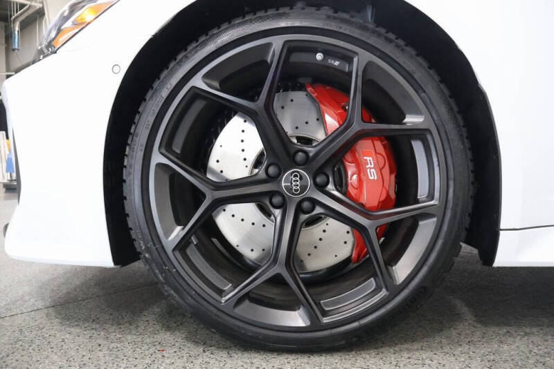 2025 Audi RS 6 Avant performance 4.0T quattro Avant