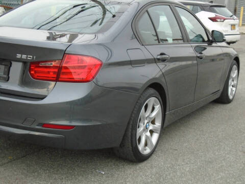 2014 BMW 3 Series 320i xDrive