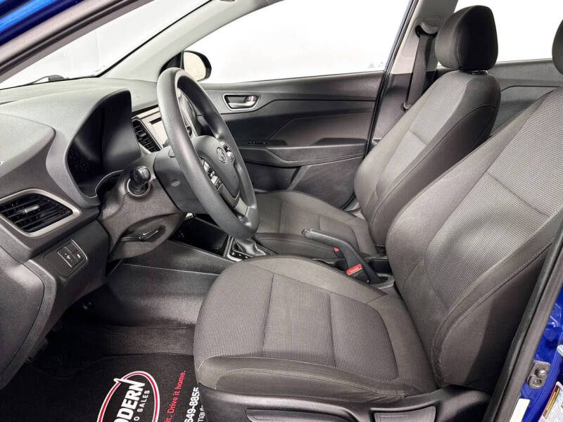 2019 Hyundai Accent SE