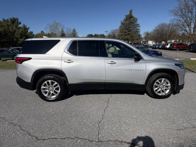2022 Chevrolet Traverse LS