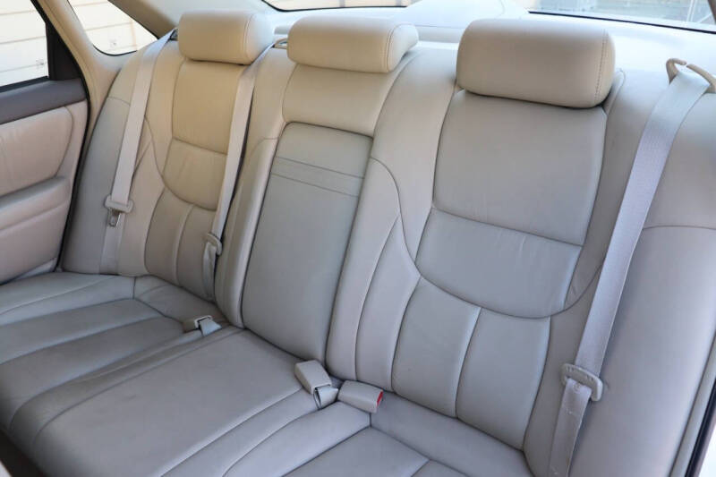 2001 Toyota Avalon XLS