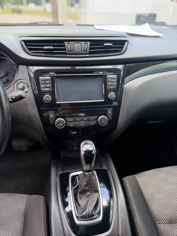 2017 Nissan Rogue Sport SV