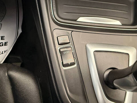 2013 BMW 3 Series 320i