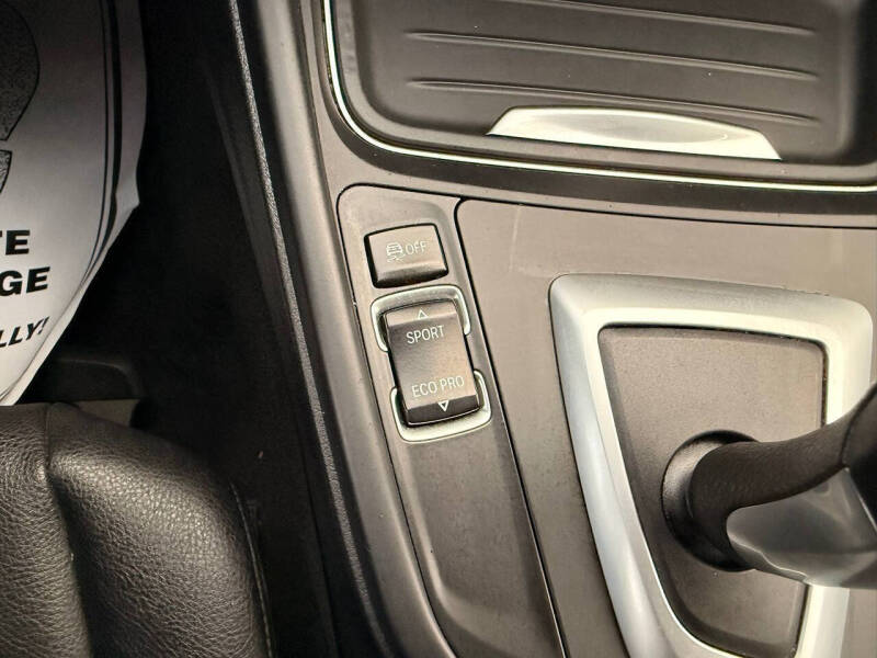 2013 BMW 3 Series 320i