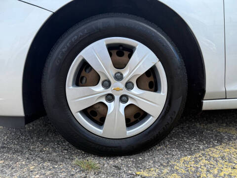 2016 Chevrolet Cruze LS Auto