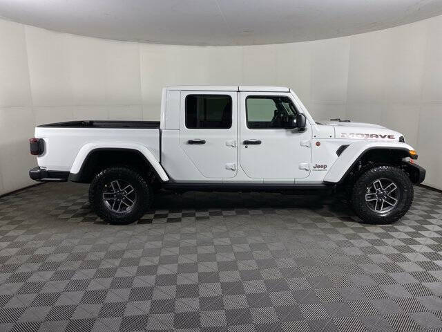 2026 Jeep Gladiator Mojave X