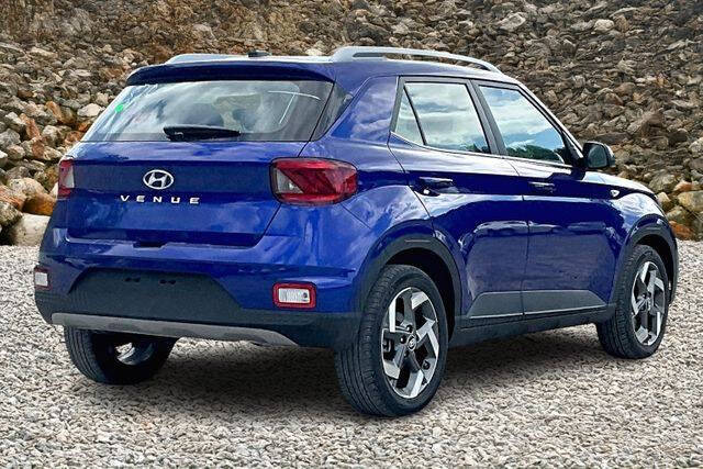 Blue 2025 Hyundai VENUE SEL SEL 4dr Crossover 2