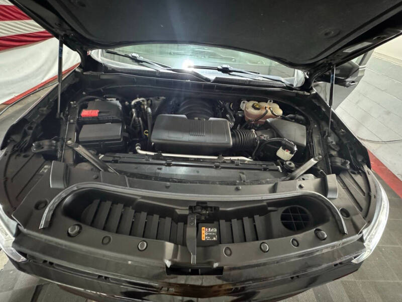 2023 Chevrolet Suburban RST