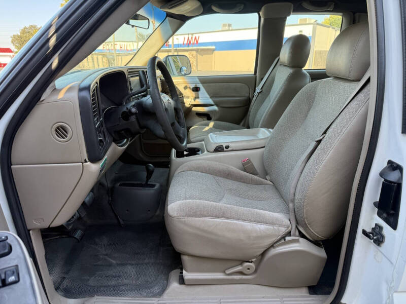 2003 Chevrolet Silverado 2500HD LS