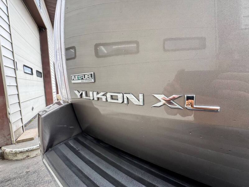 2011 GMC Yukon XL Denali