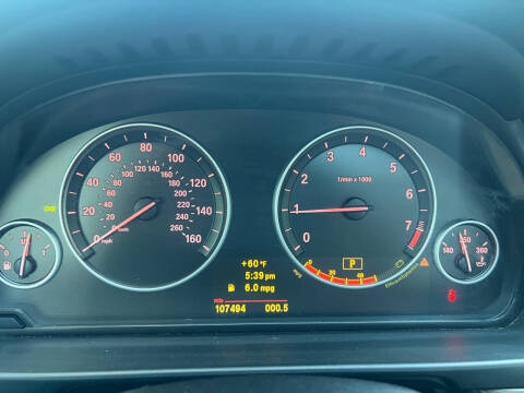 2011 BMW 5 Series 528i