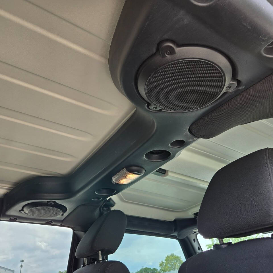 2012 Jeep Wrangler Unlimited 84
