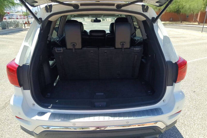 2017 Nissan Pathfinder Platinum