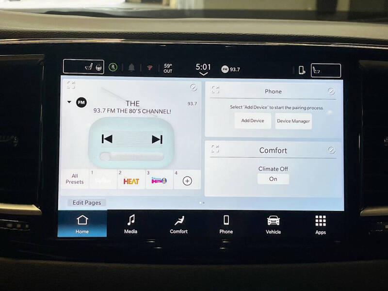2026 Chrysler Pacifica Select