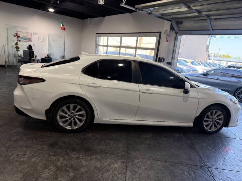 2022 Toyota Camry LE