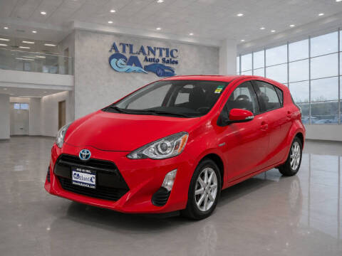 2016 Toyota Prius c Three