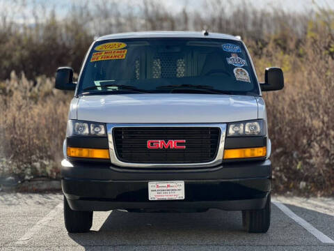 2023 GMC Savana 2500