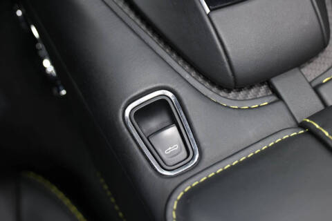 2021 Aston Martin DBS Superleggera