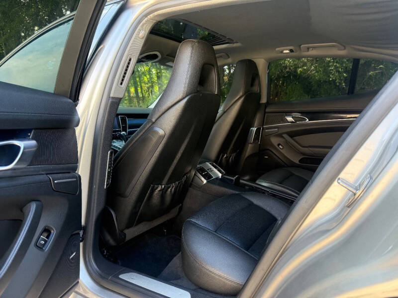 2012 Porsche Panamera