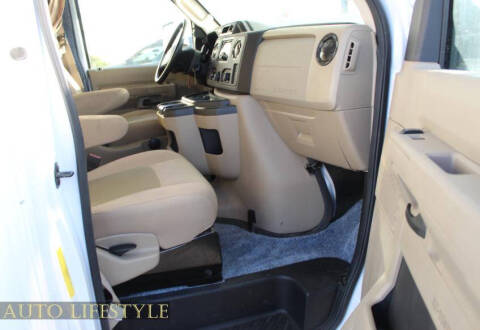 2014 Ford E-Series E-450 SD