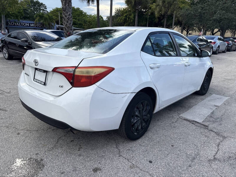 2016 Toyota Corolla LE