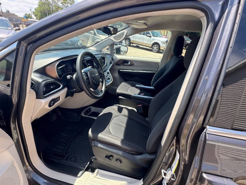 2017 Chrysler Pacifica Touring