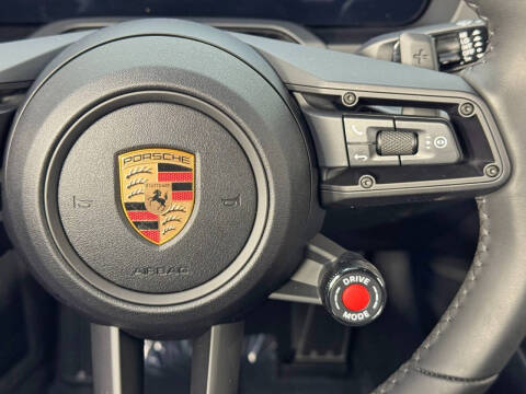 2025 Porsche 911 Carrera