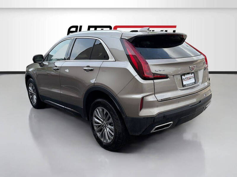 2025 Cadillac XT4 Premium Luxury