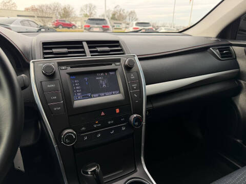 2015 Toyota Camry SE