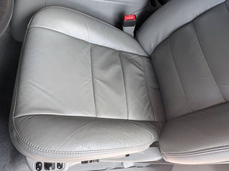 2005 Ford Excursion XLT