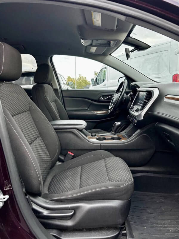 2018 GMC Acadia SLE-2